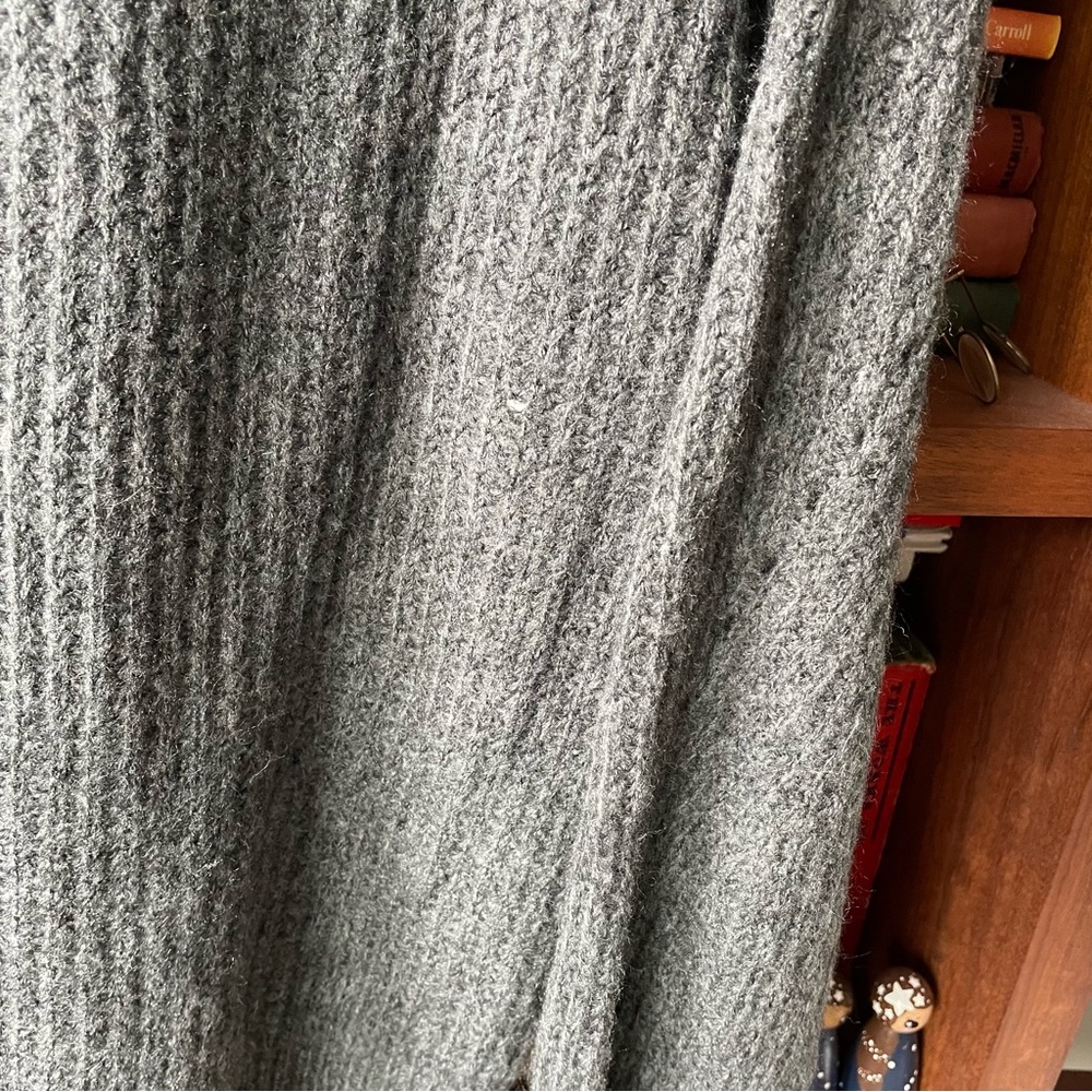 BP Women's Gray Ribbed Sweater - Picture 9 of 9